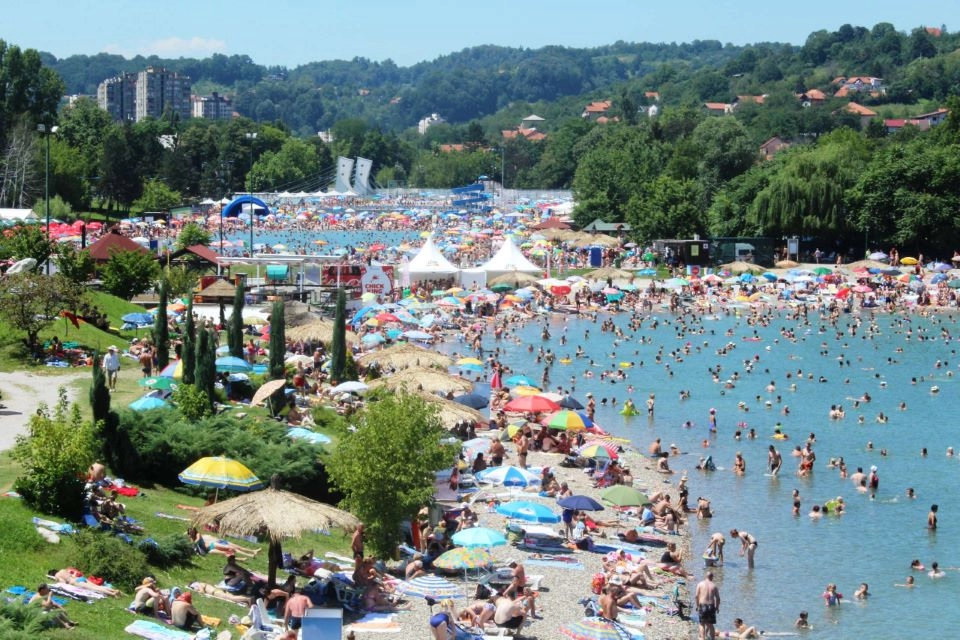 Oboren rekord posjećenosti Panonskih jezera u Tuzli